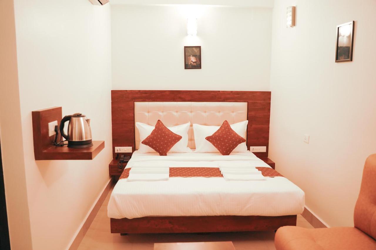 Advaitha Residency Hotel Mysore Exterior photo