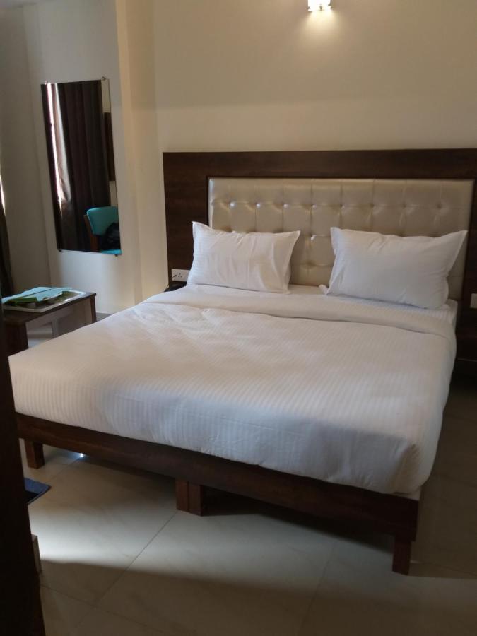 Advaitha Residency Hotel Mysore Exterior photo